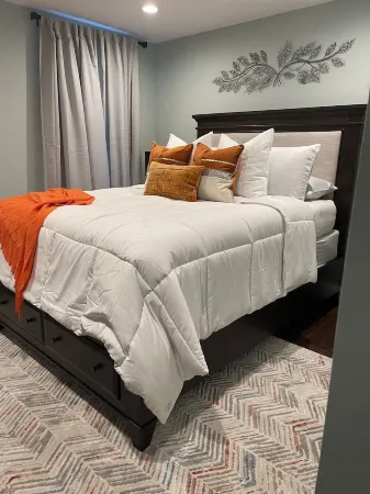 B’more Restful.  Comfortable Townhome -Easy access to everywhere