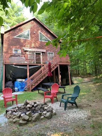 Private chalet with hot tub and private trail system.  Pet friendly.