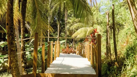 Charming 1BD/1BA Cottage with View of Man O' War Harbor, A/C and WiFi