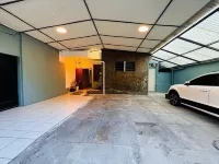 2-bedroom studio in delightful San Salvador with AC, WiFi