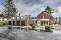 Spacious Estate w/ Courtyard: 2 Miles to Downtown! - Wifi