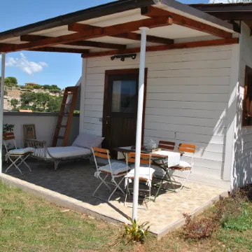 Green Retreat with Private Patio – Just 7 km from Sperlonga