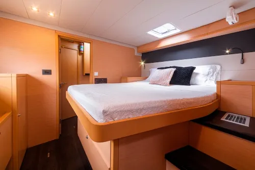 CATAMARAN LAGOON 52 FLY LUXURY 5 STARS IN SAN BLAS ALL INCLUSIVE Hotels in El Porvenir