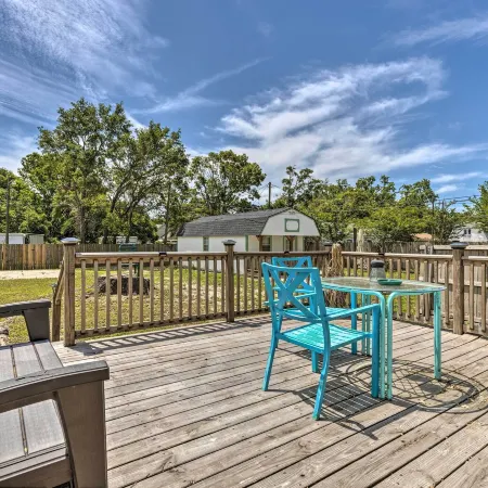 Cozy Gulfport Home Walk to Beach, Marina and Casino