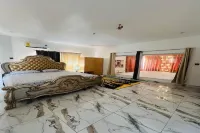 Dona's luxury townhome in the garden city of kumasi Hotels in 