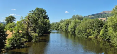 High spec, self contained apartment with garden in Georgian Manor House