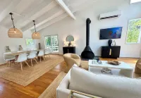 Walk to the beach from 4 Bedroom house in Amagansett - Private Beach Path Access Hotels in Amagansett
