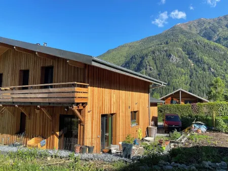 Hideaway at the foot of Mont Blanc Отели рядом с достопримечательностью «Парк Мерле»