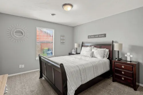 Clean, Cozy 2BR, Patio, Near Razorback Stadium