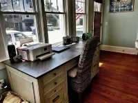 3BR 1BA Victorian Steps to the Beach-One Seasonal week left Hotels in Beach Haven