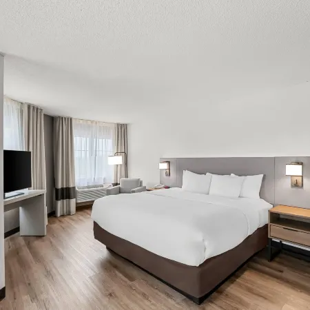Comfort Inn & Suites Bellevue - Omaha Offutt AFB