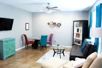 Spacious & Cozy Home Minutes away from Attractions