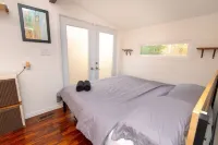 Cozy Cabin with Hot Tub and Fire Pit