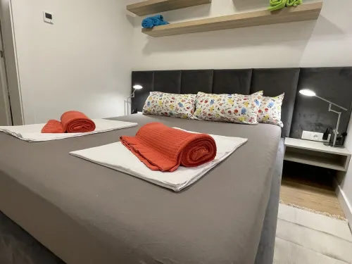 Moderne Ferienwohnung für 4 bis 5 Personen, 50m zum Strand Hotel di Mali Losinj