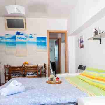 A Soli 30 Metri Dalla Spiaggia un Appartamento Piccolo e Accogliente al Centro Rooms