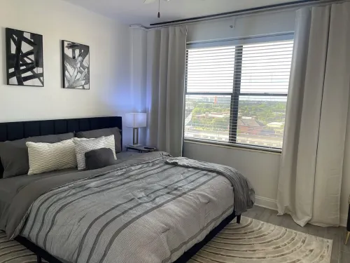 Luxury Skyrise Condo Downtown Jax