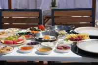 Vice City Beach Resort Otel