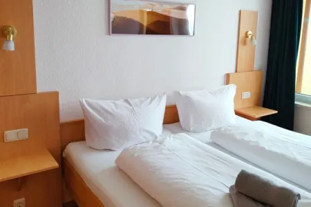 Apartment Brockenblick in the Harz Mountains - Pool & Sauna Отели в г. Хоегайсс