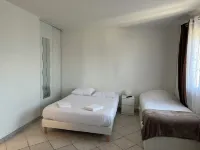 The countryside, 5 minutes from downtown Tours Hotels in Fondettes