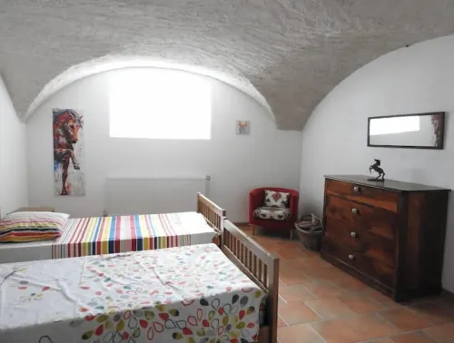 At the foot of the Parc des Écrins Hotels in Aubessagne