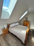 Welcome to The Ferns in Cobble Hill! Quiet, clean and functional bachelor suite.