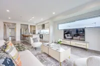 StayAU 5BR Family Getaway GreaterGeelong in Duneed - 2-Star