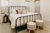 LakeItToTheLimit - New 4-bedroom, 4.5 bathroom home in Eufaula's Patriot Pointe