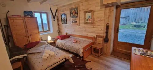 La Villiaz" farm!  Exceptional view of Mont Blanc. Onnion 호텔