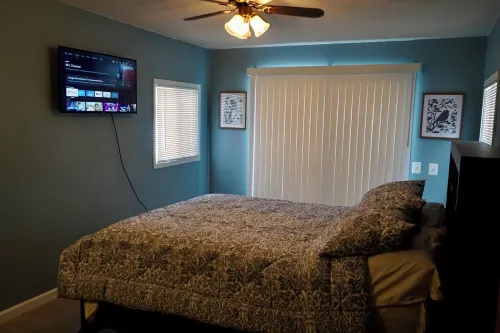 Escape to a cozy cottage on Ausable Lake, in Lupton, Michigan!