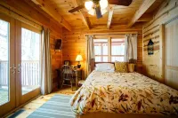 Charming 3-bedroom cabin with amazing mountain views in delightful Jasper Hotel di Pickens County