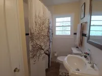 Cute Home in the Heart of Historic Kenwood