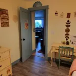 Whimsical PNW Nostalgic 3-bedroom apartment in peaceful West Linn with AC, WiFi