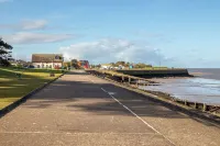 Spacious 3 bedroom townhouse by the coast, close to all amenities.