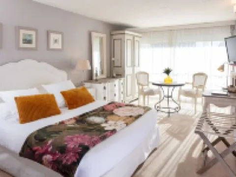 HÖTEL le Castellan Hotels in Istres