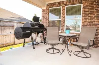 Spacious 3-bedroom house with AC, fitness room, WiFi in Leander/North Austin