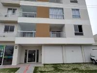 Pé na Areia - 50m Praia - 11 km Beto Carrero Hotels near Praça Meia Praia