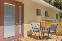 Coastal Comfort~3 BR Home w/Pool~Sleeps 9~Near Pensacola Beach