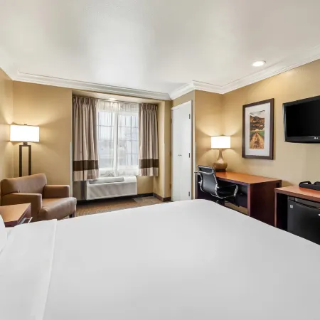 Comfort Inn & Suites Salinas