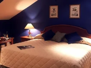 Horse & Jockey Hotel