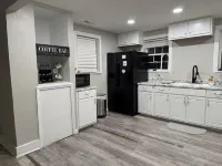 Charming 3-bedroom, 2 bathroom house with WiFi, AC in wonderful Goldsboro.