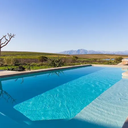Vineyard Views Country House