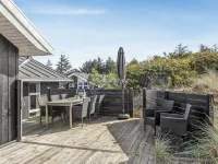 "Elna" - 400m from the Sea