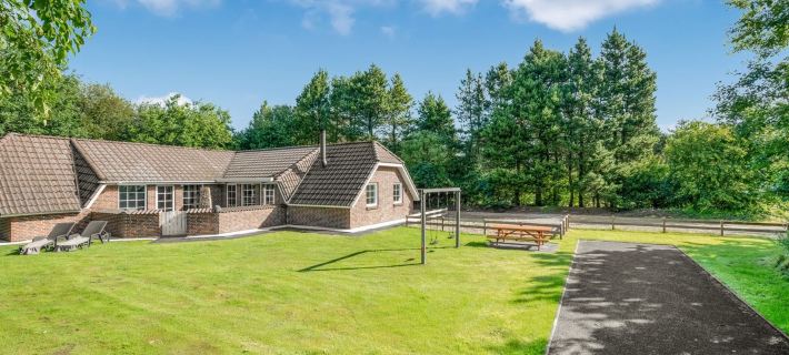"Prohor" - 10.5km from the Sea Hotels in Oksbol