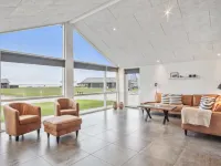 "Clare" - 100m from the Sea Hotels in Sjolund