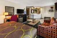 Super 8 by Wyndham Independence Kansas City Hotel a Independence