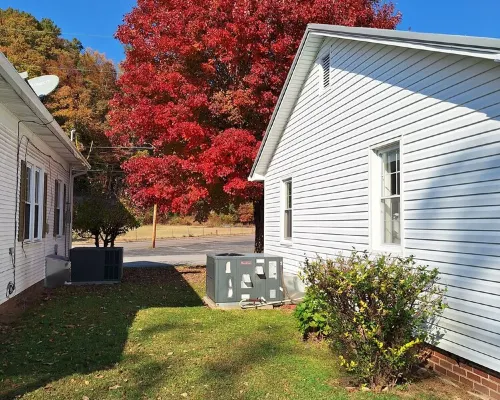 Charming 2-bedroom cottage in serene Erwin with AC, WiFi Hotels in Erwin
