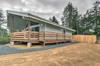Cozy Cottage on the Coast Near Downtown Westport! - Wifi