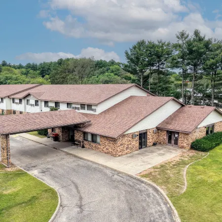 Wautoma Inn by OYO Near Airport WI 73
