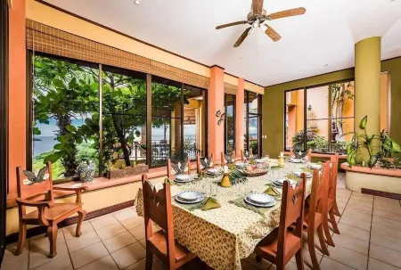 Beautiful Ocean front Villa with outstanding sunsets! Cook Service included!!