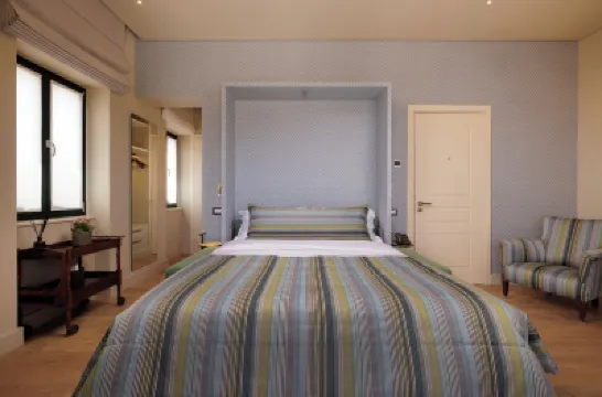 ALBERGO BOTTI Отели в г. 